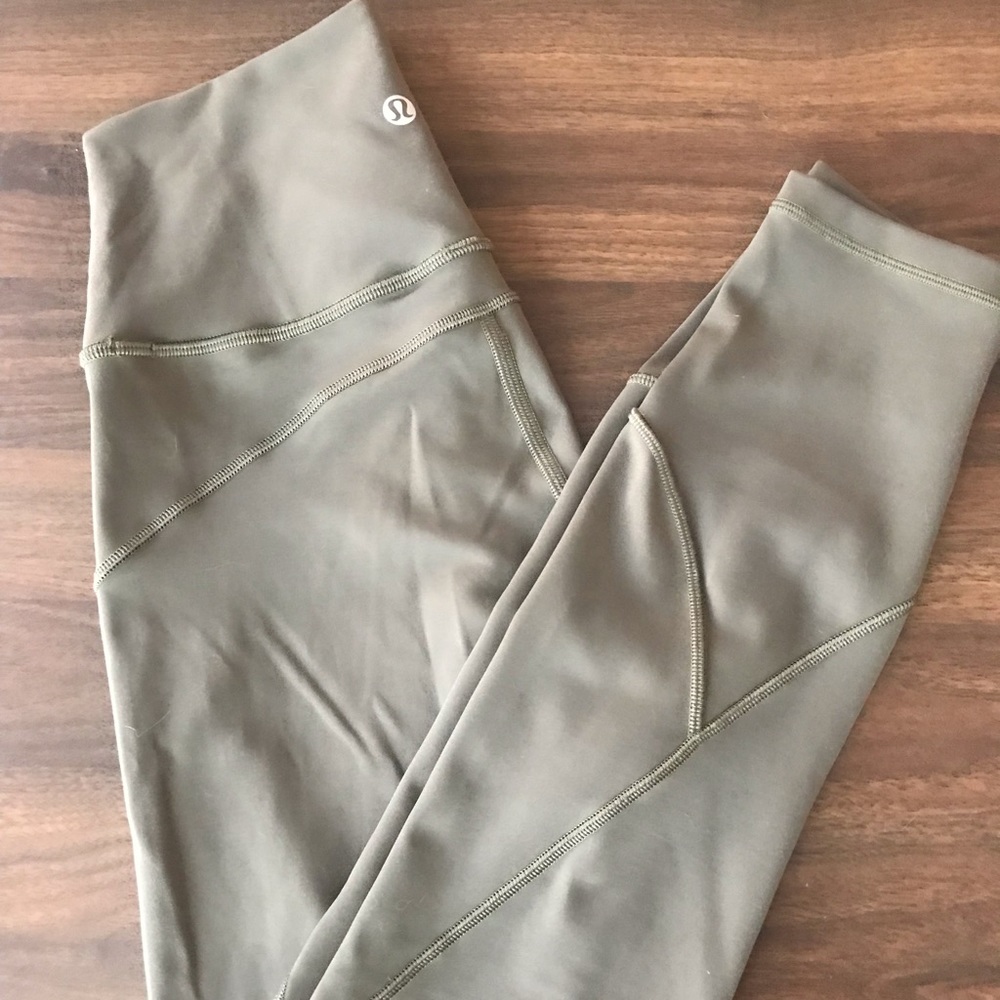 lululemon In Movement Tight Sage Size 4 25”